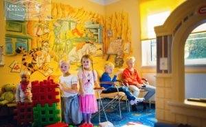 Karkonoski*** SPA w Karpaczu - fotografia prezentująca stworzony dla maluchów pokój zabaw na terenie pensjonatu.
