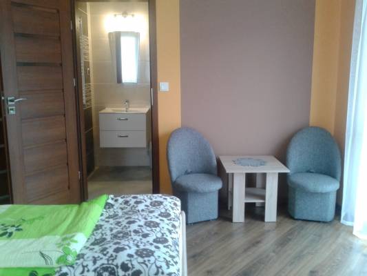 Na fotce przedstawiony jest pokój w pokoju DARIA w którym macie możliwość Państwo się zatrzymać podczas wczasów w Karpaczu