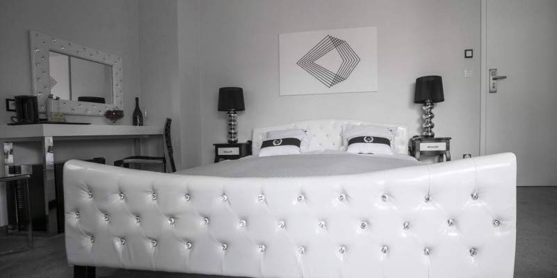 Zdjęcie przedstawia spanie małżeńskie | apartament MAJESTIQUE. Pomorze Zachodnie