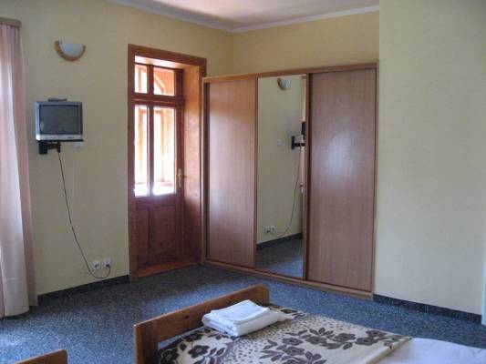 Po aktywnym wypoczynku w Karpaczu można zrelaksować się w przedstawionym na fotce pokoju w apartamencie ZIELONE WZGÓRZE
