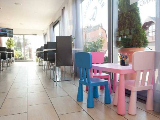 Doskonałym uzupełnieniem oferty pensjonatu PUCHACZ-SPA z Niechorza jest lokal restauracyjny - jak z obrazka.