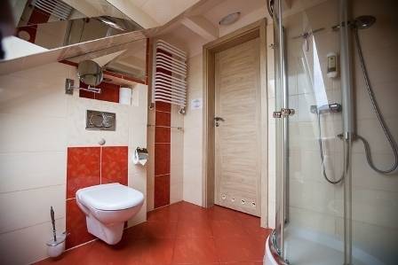 Przykładowa łazienka w pokoju Villa DEL MAR (nad morzem, woj. zachodniopomorskie)