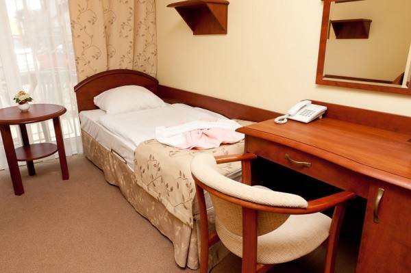 Na zdjęciu łoże w hotelu JANTAR SPA
