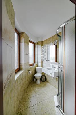Tak prezentuje się łazienka w pensjonacie PANORAMA SPA (ul. Kamieńska 25, 72-344 Trzęsacz)