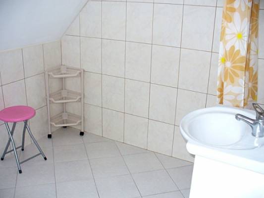 Przykładowa łazienka w domu gościnnym Wiki (nad morzem, woj. zachodniopomorskie)