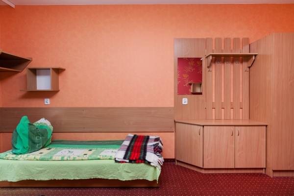 Zdjęcie przedstawia łoże | pokój DZIEJBA LEŚNA. Pomorze Zachodnie