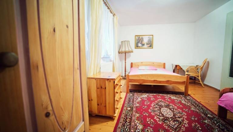 Przedstawiamy przykładowy pokój w pokoju Dom Gościnny DOROTA w Karpaczu w górach